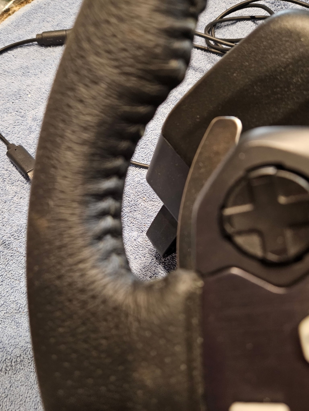 Logitech G Racing Wheel Controller - Black - Picture 11 of 12